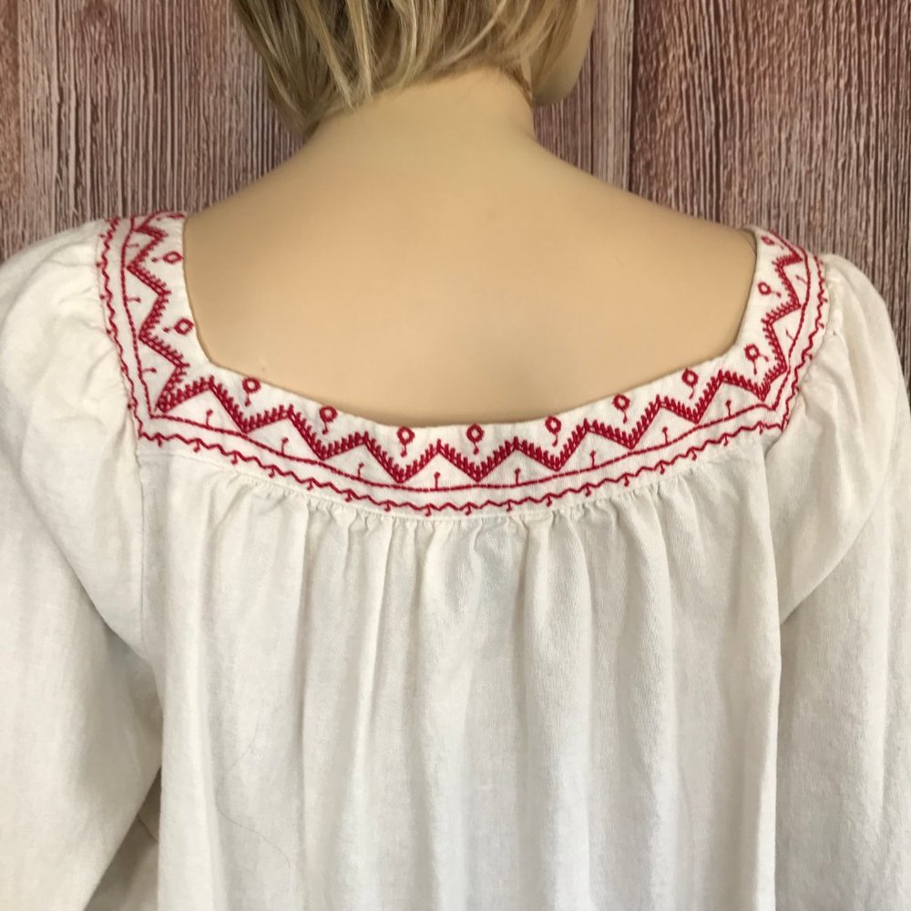 Universal Thread Peasant Top Large - image 4